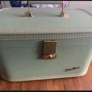 Vintage starline travel case